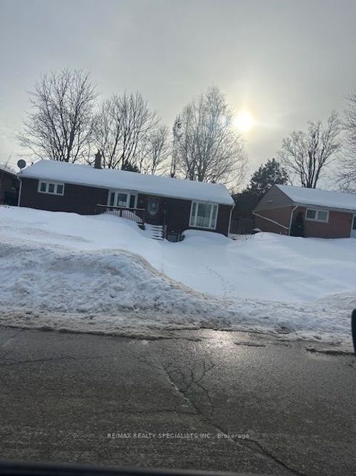 70 Bythia St, Orangeville, ON, L9W2S5 | Card Image