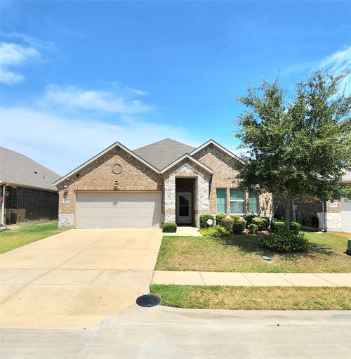 2126 Clarion Dr, Forney, TX, 75126-1870 | Card Image
