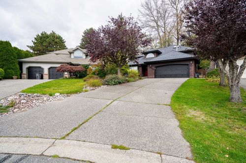 12356 56 Ave, Surrey, BC, V3X2X2 | Card Image