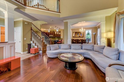 2462 172nd Ave Ne, Redmond, WA, 98052-6236 | Card Image