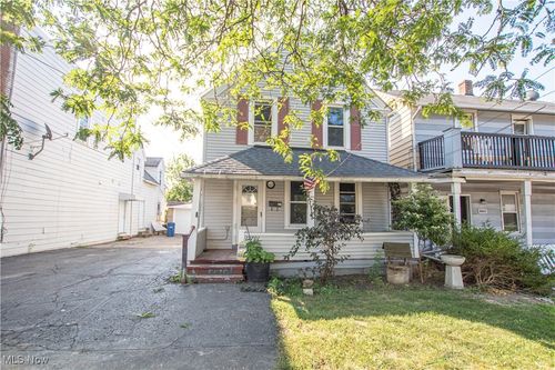 12701 Plover St, Lakewood, OH, 44107-5215 | Card Image