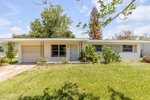 592 Brook Circle, South Daytona, FL, 32119 | Card Image