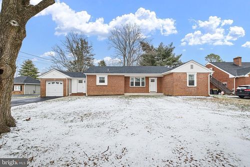 1049 Bear Rd, NEW CASTLE, DE, 19720-4646 | Card Image