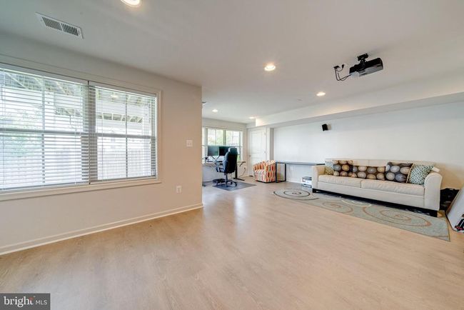 23314 Tradewind Dr, Townhouse with 3 bedrooms, 4 bathrooms and null parking in BRAMBLETON VA | Image 42