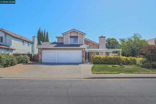 3012 Evergreen Dr, Fairfield, CA, 94533-7018 | Card Image