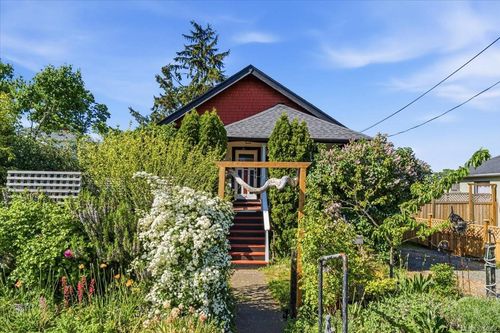 650 Campbell St, Nanaimo, BC, V9R3H2 | Card Image
