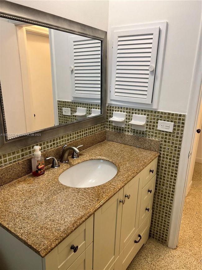 10820 - 10820 Sw 78 Th Ave, Home with 3 bedrooms, 2 bathrooms and null parking in Pinecrest FL | Image 14