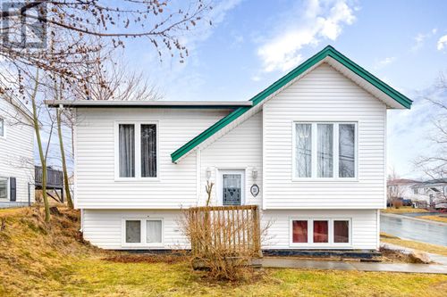 21 Nichol Ave, Conception Bay South, NL, A1X6X1 | Card Image