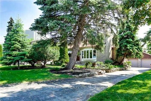 141 Kitchener Road, Scarborough, ON, M1E2Y2 | Card Image