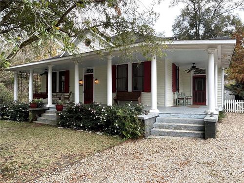 22200 Main St, Abita Springs, LA, 70420-2304 | Card Image