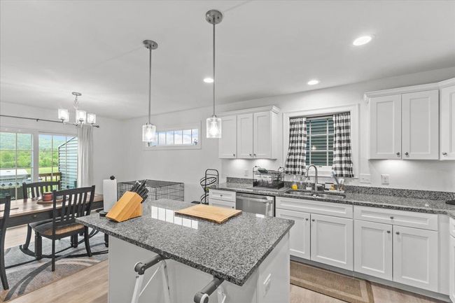 862 Harbor View Dr, Condo with 3 bedrooms, 3 bathrooms and null parking in Saint Albans VT | Image 12