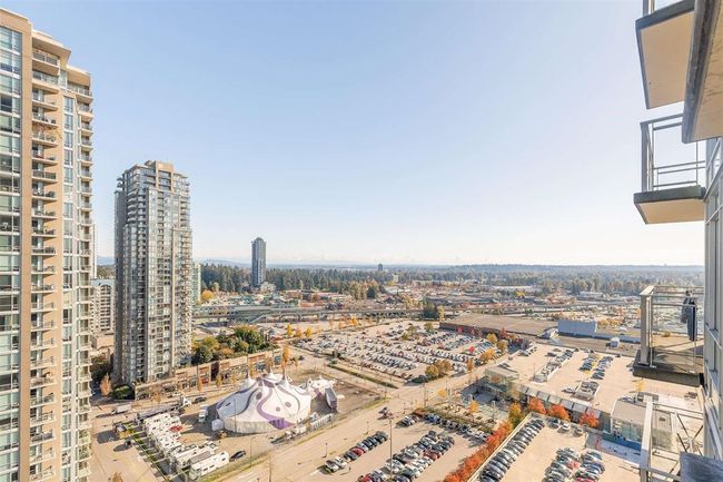2503 - 2955 Atlantic Avenue, Condo with 1 bedrooms, 1 bathrooms and 1 parking in Coquitlam BC | Image 2