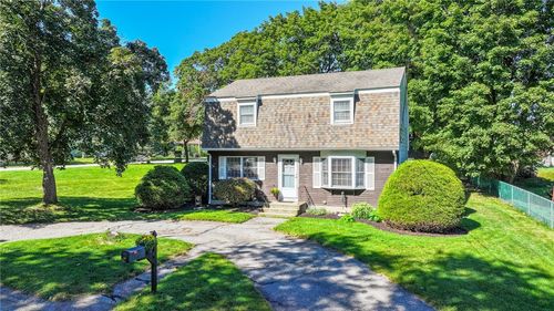 14 Sutton St, Greenville, RI, 02828-2219 | Card Image