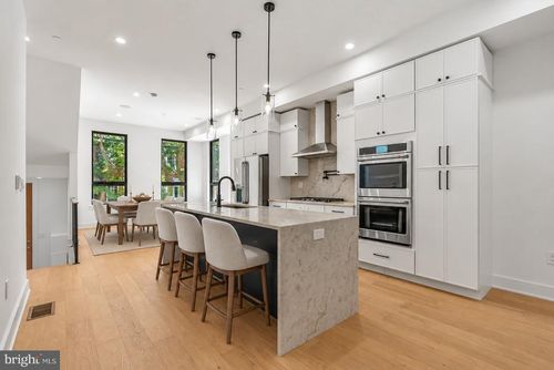 722 S 17th Street, PHILADELPHIA, PA, 19146 | Card Image