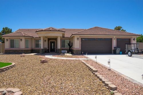 1537 Mount Charleston Dr, Pahrump, NV, 89048-1033 | Card Image