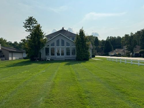 10716 Aldina Dr, Conneaut Lake, PA, 16316-2784 | Card Image