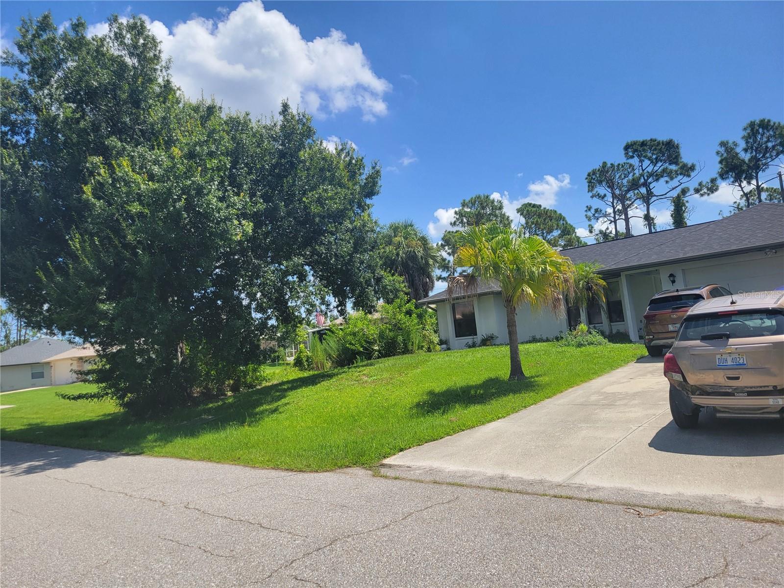 Winfree St, Port Charlotte, FL 33981