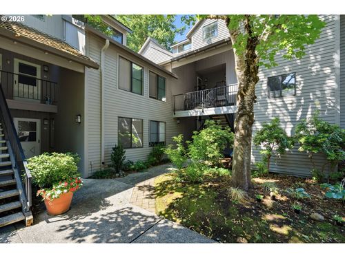 f89-4000 Carman Dr, LakeOswego, OR, 97035 | Card Image