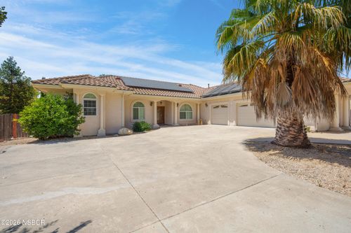 595 Ranch Rd, Solvang, CA, 93463-2980 | Card Image