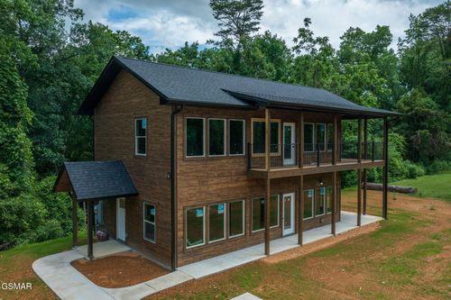 2613 Highland Park Drive, Pigeon Forge, TN, 37863 | Card Image