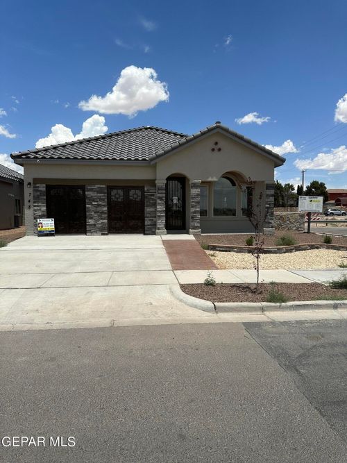 748 Lemington St, El Paso, TX, 79928-2218 | Card Image