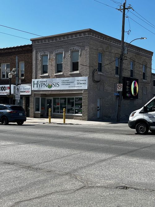 195 Wallace Avenue N, North Perth, ON, N4W1K8 | Card Image