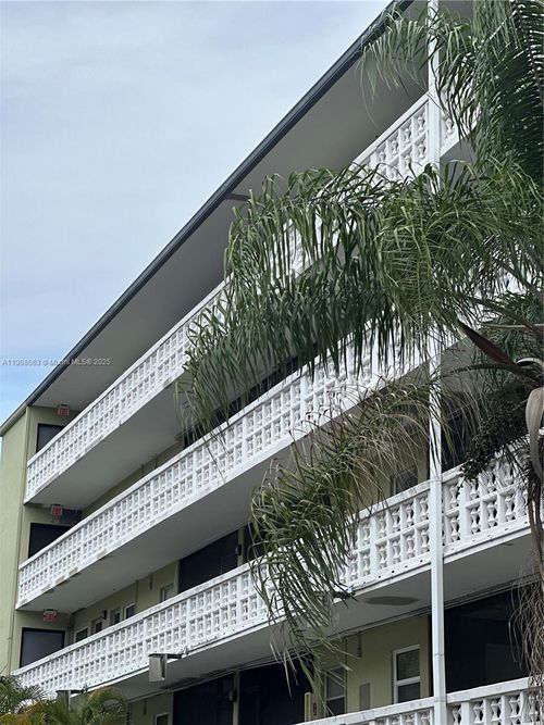 apt-301a-1425 Arthur St, Hollywood, FL, 33020-3781 | Card Image