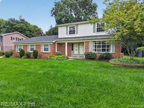 3856 Estates Dr, Troy, MI, 48084-1159 | Card Image