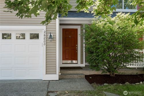 24233 237th Way Se, Maple Valley, WA, 98038-5273 | Card Image