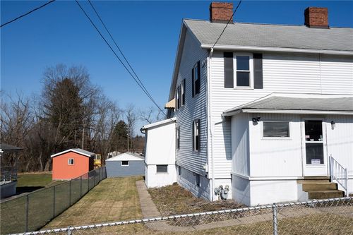 1113 B St, Latrobe, PA, 15650-4704 | Card Image