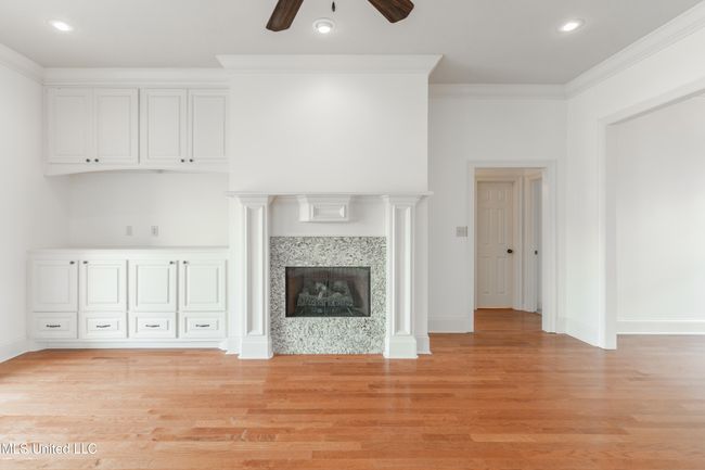 7-LivingRoom | Image 17
