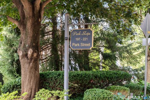 197-197 Park St, New Canaan, CT, 06840-5705 | Card Image