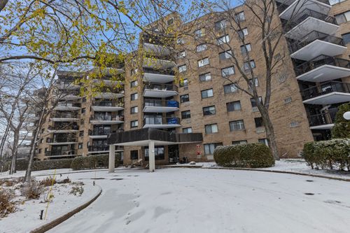 104-4520 Promenade Paton, Laval, QC, H7W4X1 | Card Image