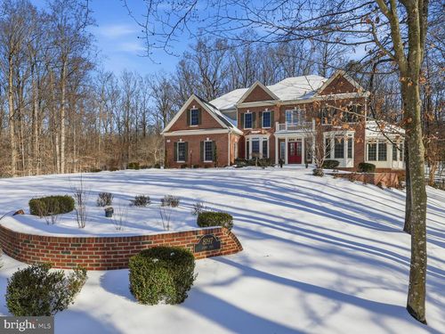 8197 Cottage Rose Ct, FAIRFAX STATION, VA, 22039-2515 | Card Image