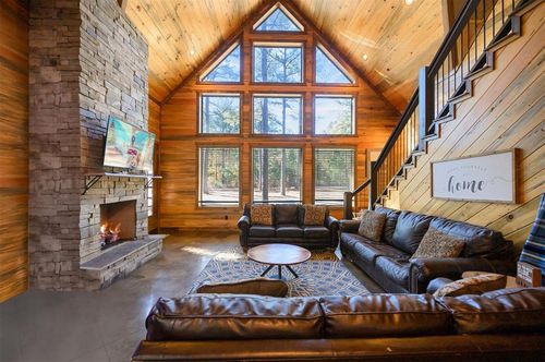 607 Sugar Pine Loop, Broken Bow, OK, 74728 | Card Image