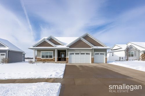 1845 Kenowa Ave Nw, Walker, MI, 49534-2149 | Card Image