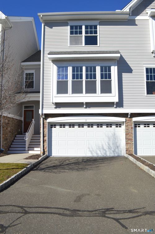 19-19 Sampson Ter, Danbury, CT, 06810-5136 | Card Image