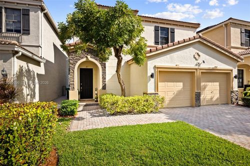 697 Ne 193rd Ter, Miami, FL, 33179-3982 | Card Image