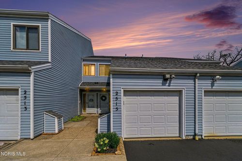 2515 W Village Dr, Toledo, OH, 43614-4751 | Card Image