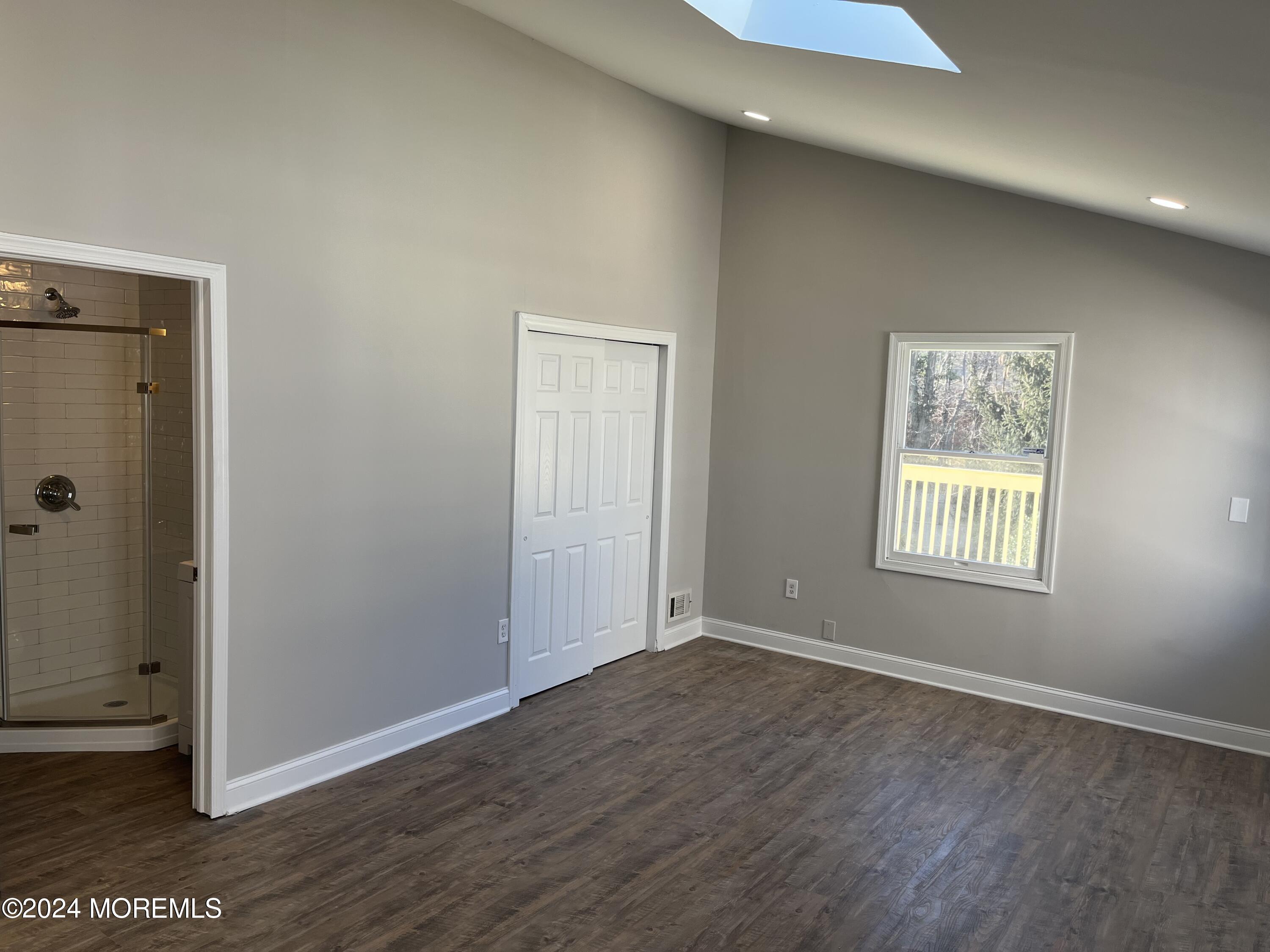 Residential Lease in Port Monmouth 5