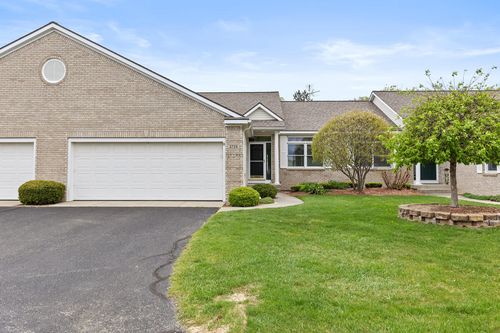 2739 Cedargrove N, Jenison, MI, 49428-7113 | Card Image