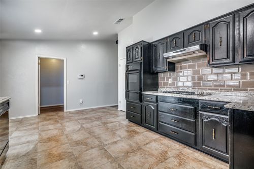 3108 Kensington Dr, Mesquite, TX, 75150-3551 | Card Image