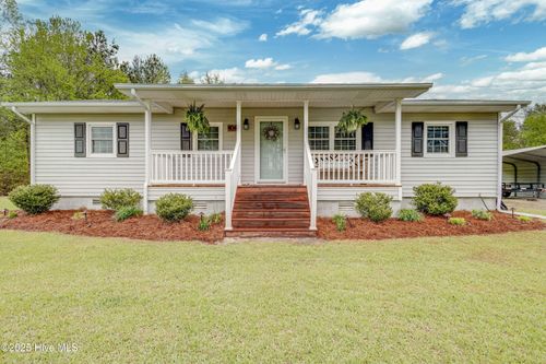 4043 10 Mile Fork Rd, Pollocksville, NC, 28573-9386 | Card Image