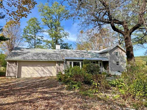 203 Westminster Rd, Putney, VT, 05346-8672 | Card Image