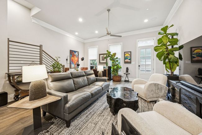 14932 Oak St, Townhouse with 3 bedrooms, 4 bathrooms and null parking in Addison TX | Image 5