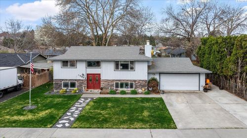 1430 S Garfield Pl, Kennewick, WA, 99337-4060 | Card Image
