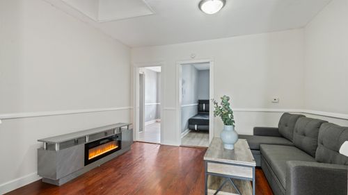 154 Van Horne St, Jersey City, NJ, 07304-3546 | Card Image