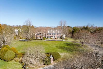 11 Orchard Lane, House other with 5 bedrooms, 4 bathrooms and null parking in Old Westbury NY | Image 1