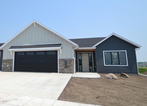 4117 Ivory Ln, Bismarck, ND, 58503-4401 | Card Image