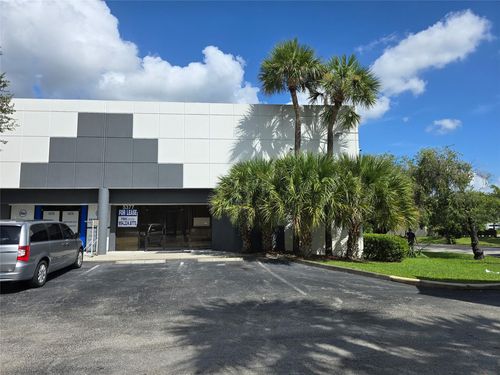 5377 N Hiatus Rd, Sunrise, FL, 33351-8718 | Card Image